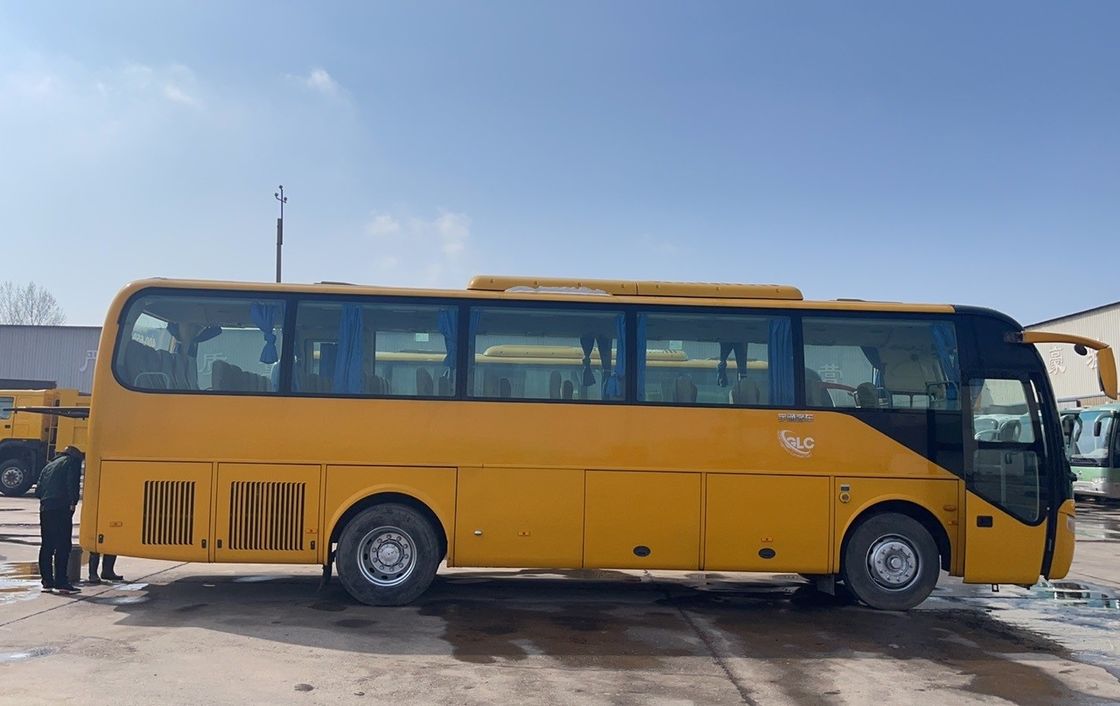 Motor trasero usado Amarillo Grupo escolar Autobuses turísticos Motor de capacidad de 8L Tipo de combustible Diesel