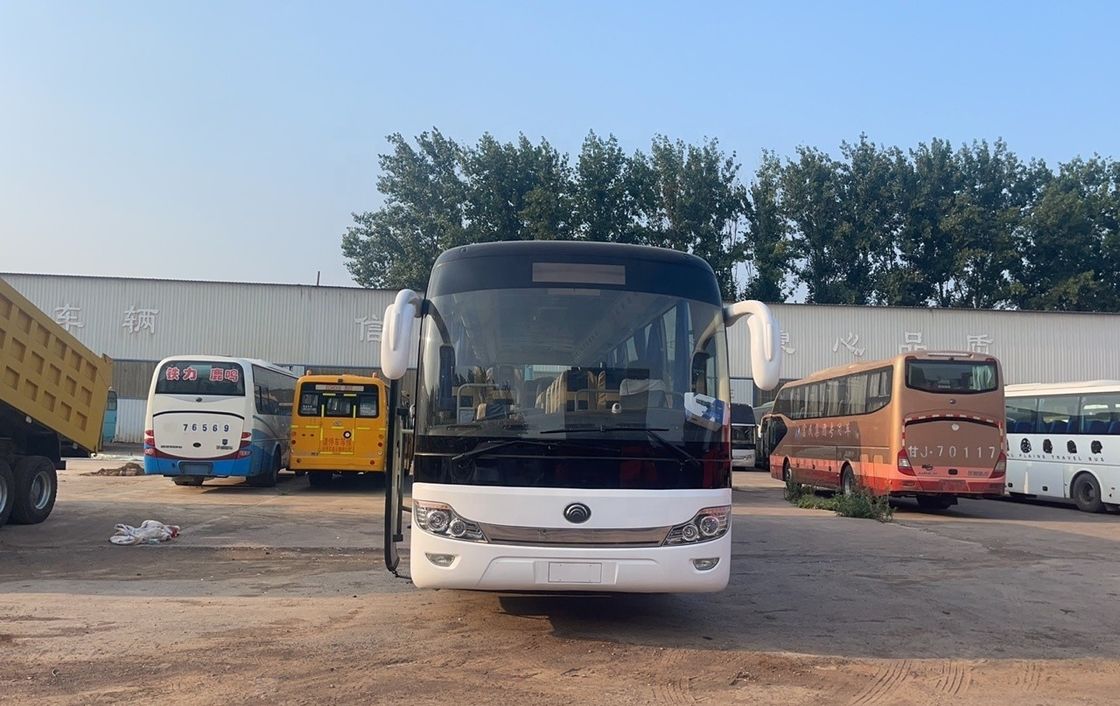 Youtong Autobús Usado 60 asientos Autobús con motor diesel y llantas 11R22.5 en buenas condiciones