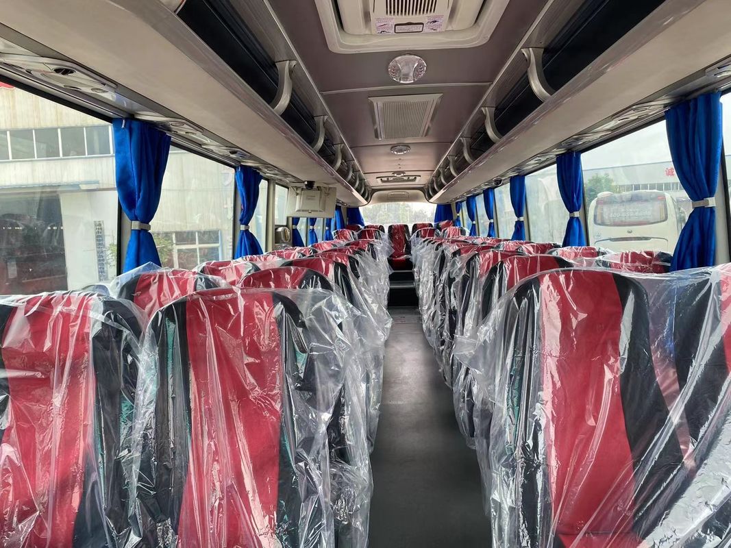 Velocidad máxima 100 km/h Autobús de autobuses usados Youtong ZK6122 con 55 asientos y baño interno