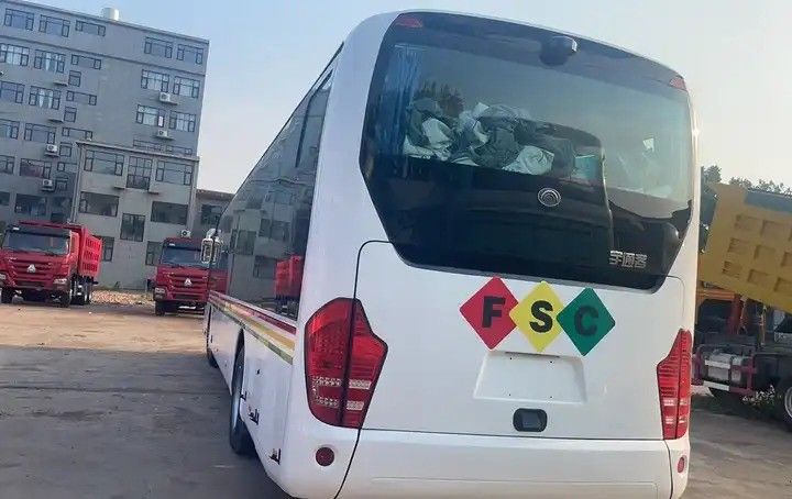 Autobús manual de 50 asientos Youtong en Sudáfrica Autobús usado de lujo Autobuses en buen estado