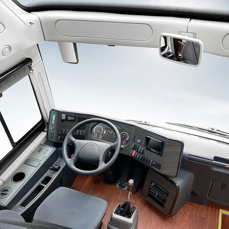 Eje trasero 13T/Fremas de tambor Luxury 50 60 asientos Autobús de pasajeros con distancia entre ejes de 6080 mm