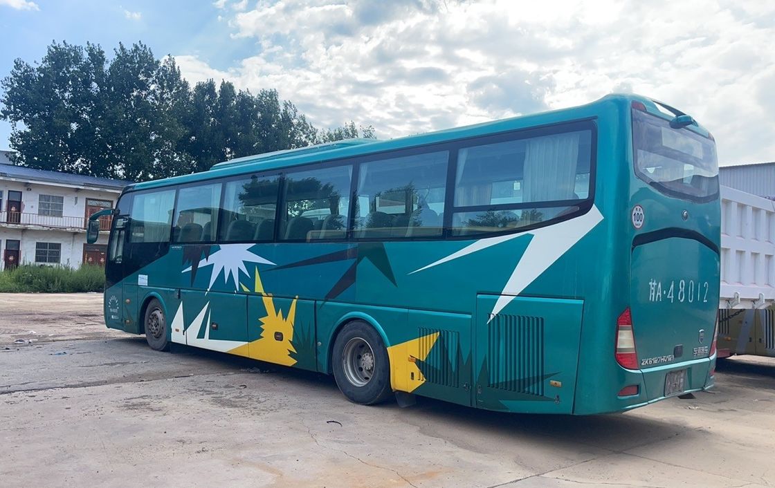 Autobús de segunda mano de 45-65 asientos con capacidad del motor de 4-6L y tipo de combustible diesel