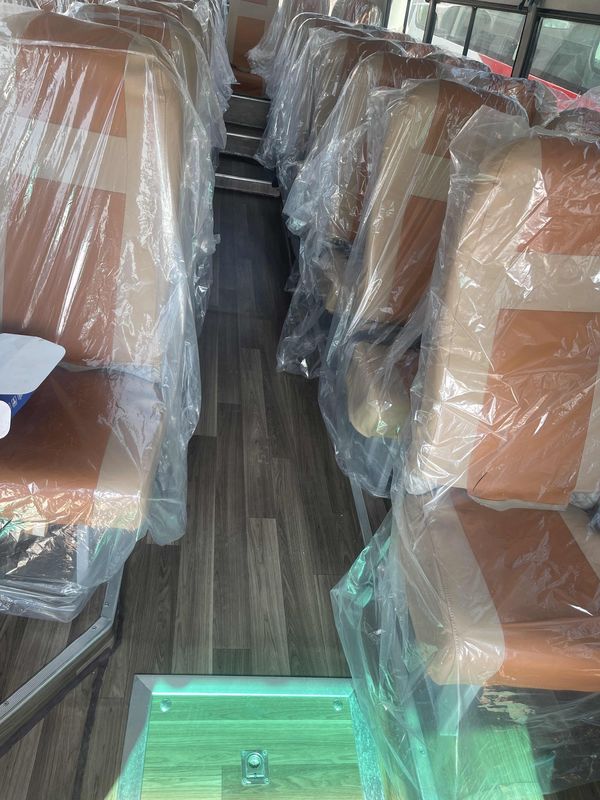 35 asientos Autobuses de lujo Autobús de pasajeros de lujo Autobús de pasajeros de lujo Autobús reformado en el mejor de los casos
