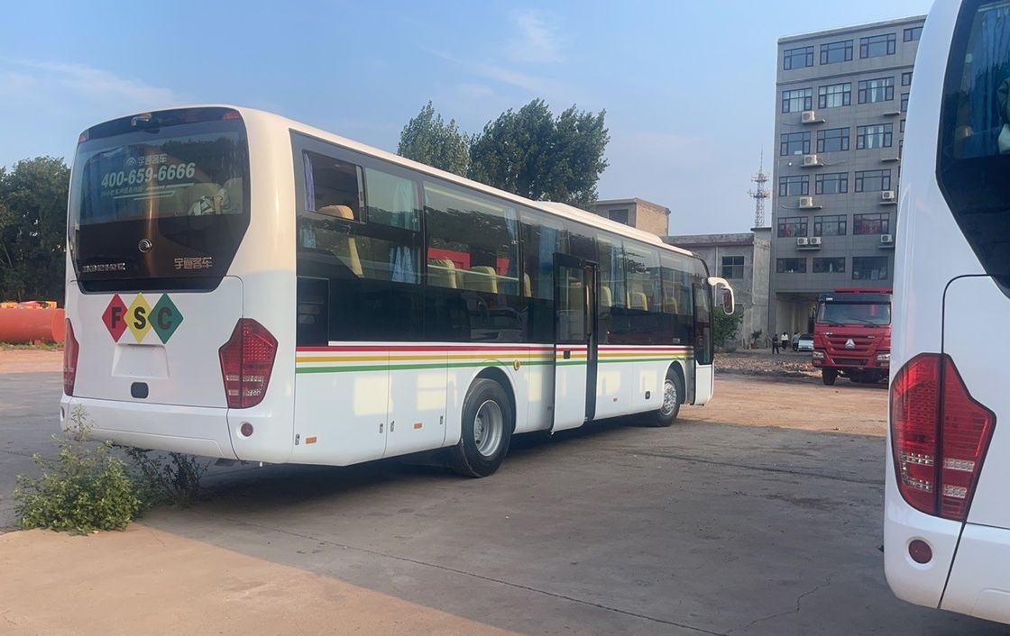 65 asientos Autobús de lujo de turismo de pasajeros Autobús de lujo tipo de combustible diesel Velocidad máxima 100 km/h