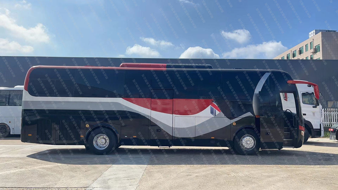 3300mm Base de ruedas Autobús de coches usado Tipo de transmisión manual en buen estado LHD 47 plazas
