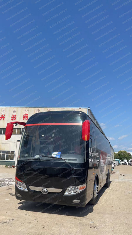 3300mm Base de ruedas Autobús de coches usado Tipo de transmisión manual en buen estado LHD 47 plazas