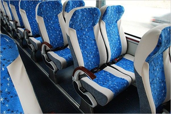 2550MM Ancho total Autobús turístico de lujo de 60 plazas con norma de emisiones Euro 4