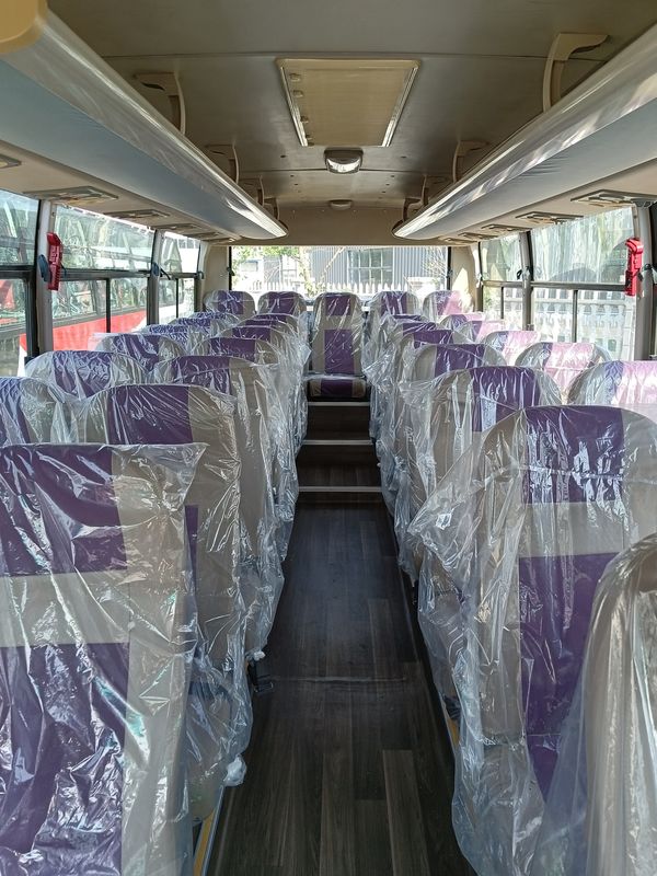 Autobús de lujo 35-40 asientos Tipo de combustible diésel Apto para LHD o RHD