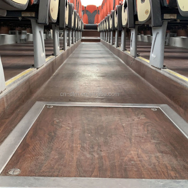 Autobús de pasajeros diesel de lujo de 50 asientos Euro 3 Norma de emisiones G.V.W 17250 Kg