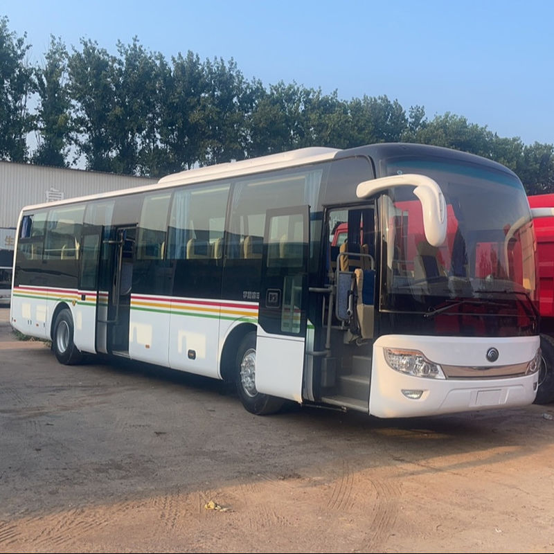 Autobús de segunda mano LHD 54 asientos Autobús de pasajeros de segunda mano con transmisión manual