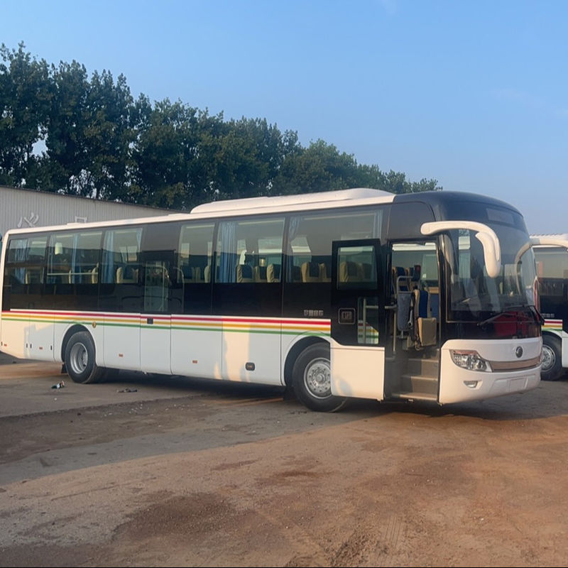 Autobús de segunda mano LHD 54 asientos Autobús de pasajeros de segunda mano con transmisión manual