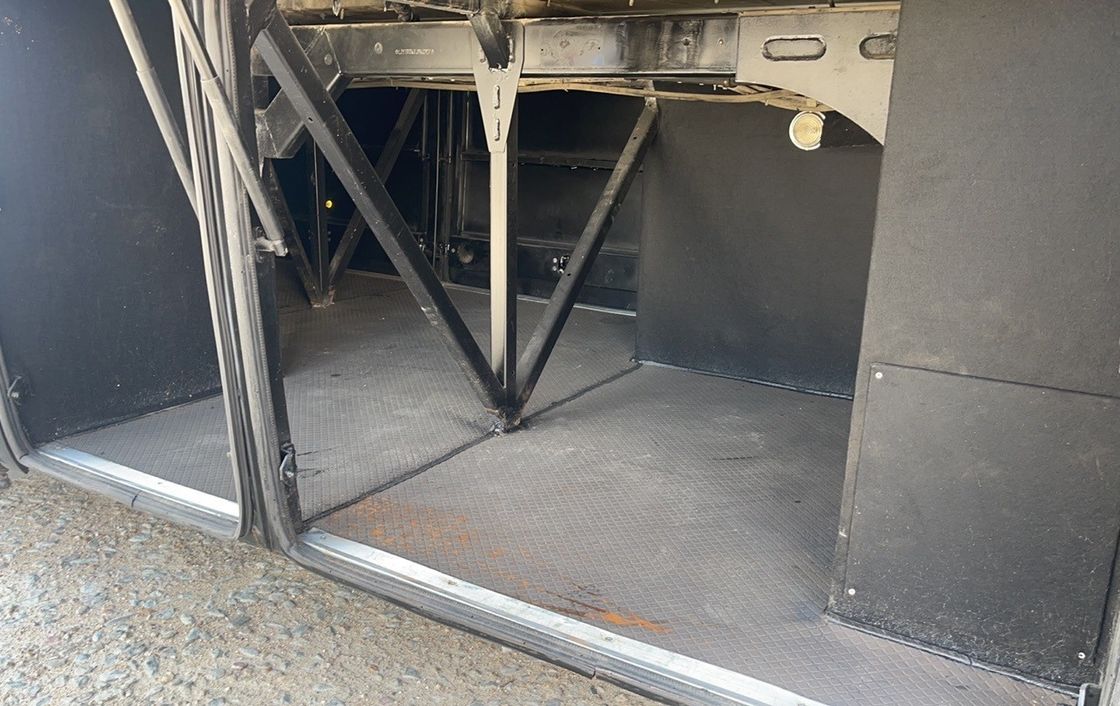 Autobuses manuales de hasta 65 pasajeros con tipo de combustible diésel y altura total de 3290 mm