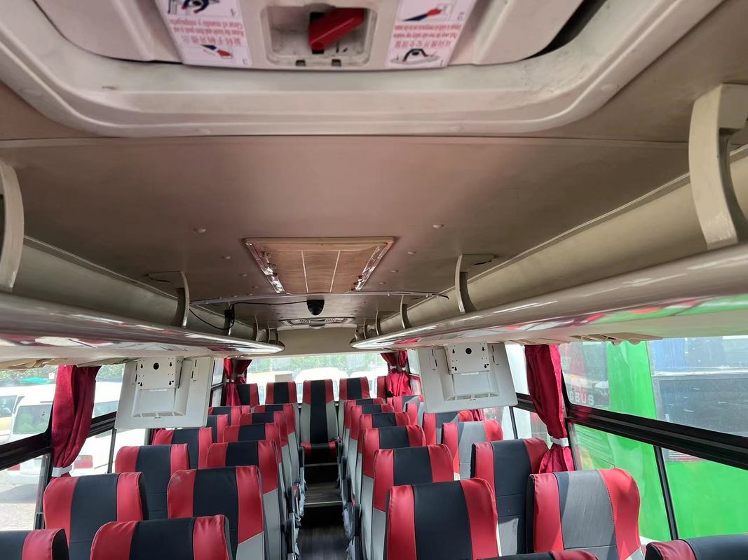 Autobús Yu Tong 45 asientos RHD Autobús de autobús usado asequible 50 asientos para viajar cómodamente