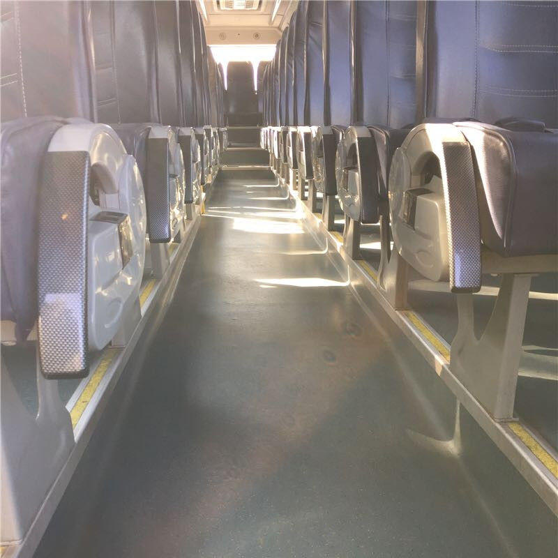 11400 kg Peso en el borde 12 metros Autobús de lujo de segunda mano con motor YC6A260-30