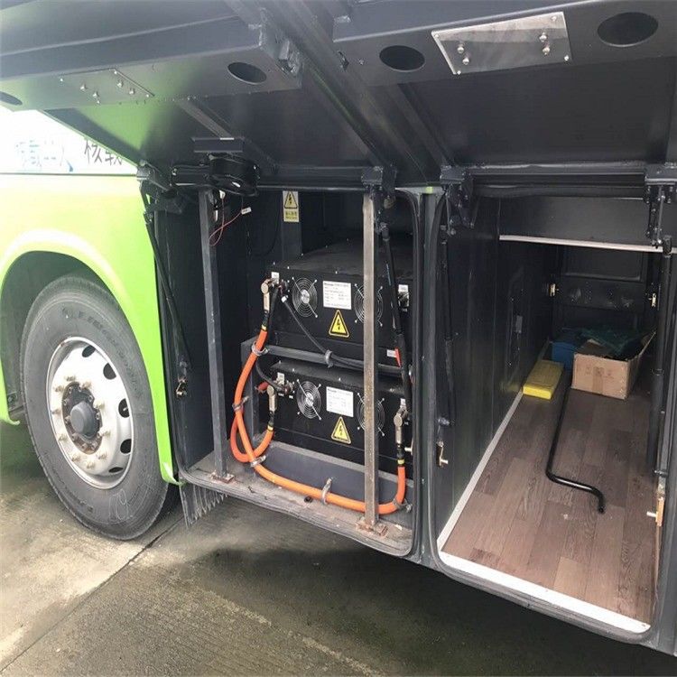 16500 kg G.V.W. Motor Yuchai Diesel 45 asientos Autobús de coches de GNC usado con inodoro