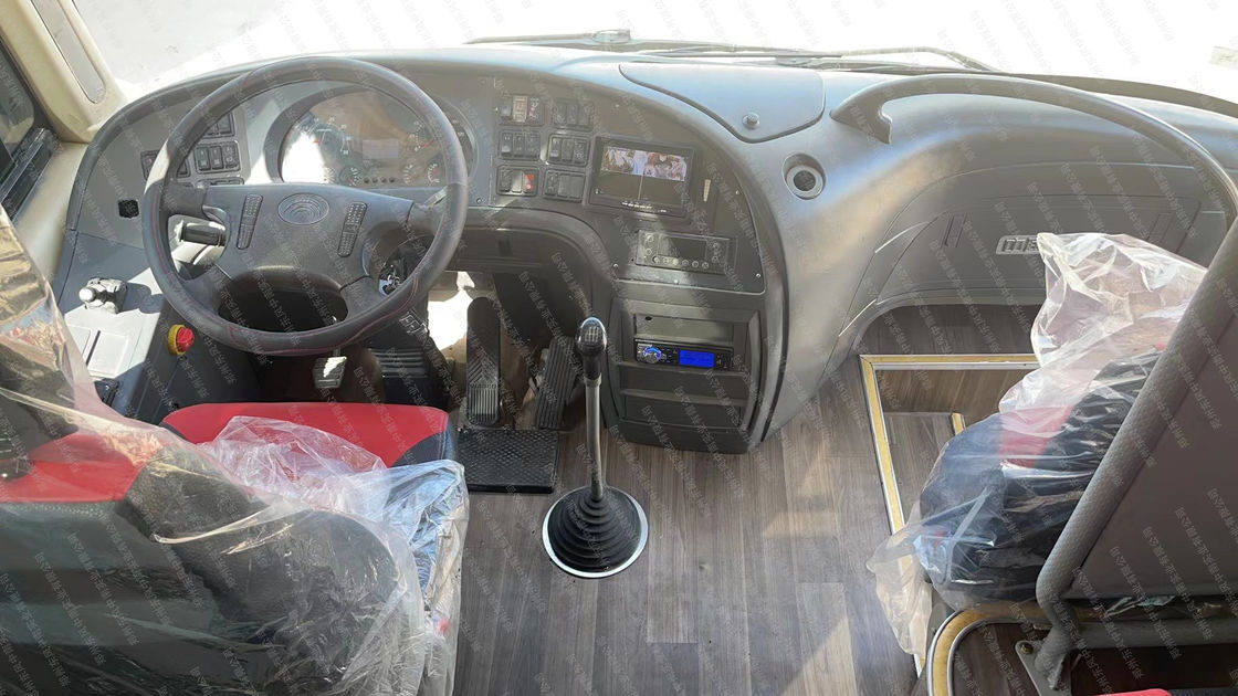 Autobús de coches usados con peso bruto del vehículo de 14660kgs Luxo turístico y dirección asistida