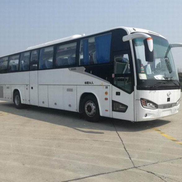 Autobús turístico de lujo de 12 metros y 55 plazas con 276 kW de potencia y capacidad de motor