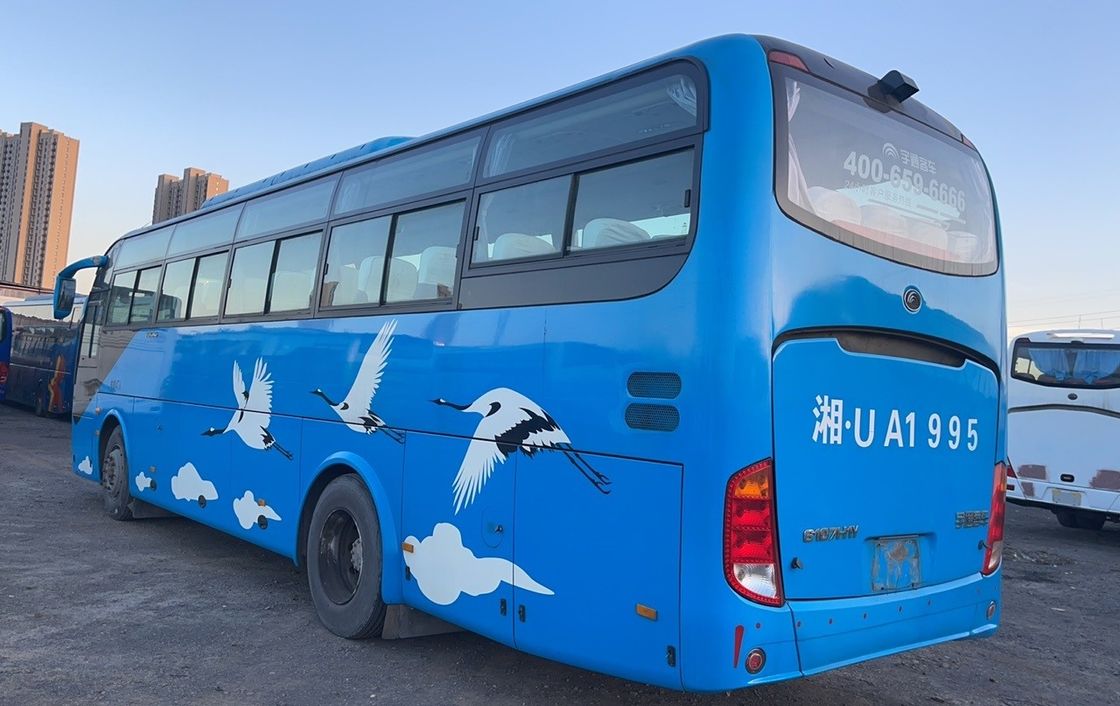 Autobús usado de 47 asientos con motor diesel de 10 metros con cámara G.V.W. 15000kg Cámara de medios