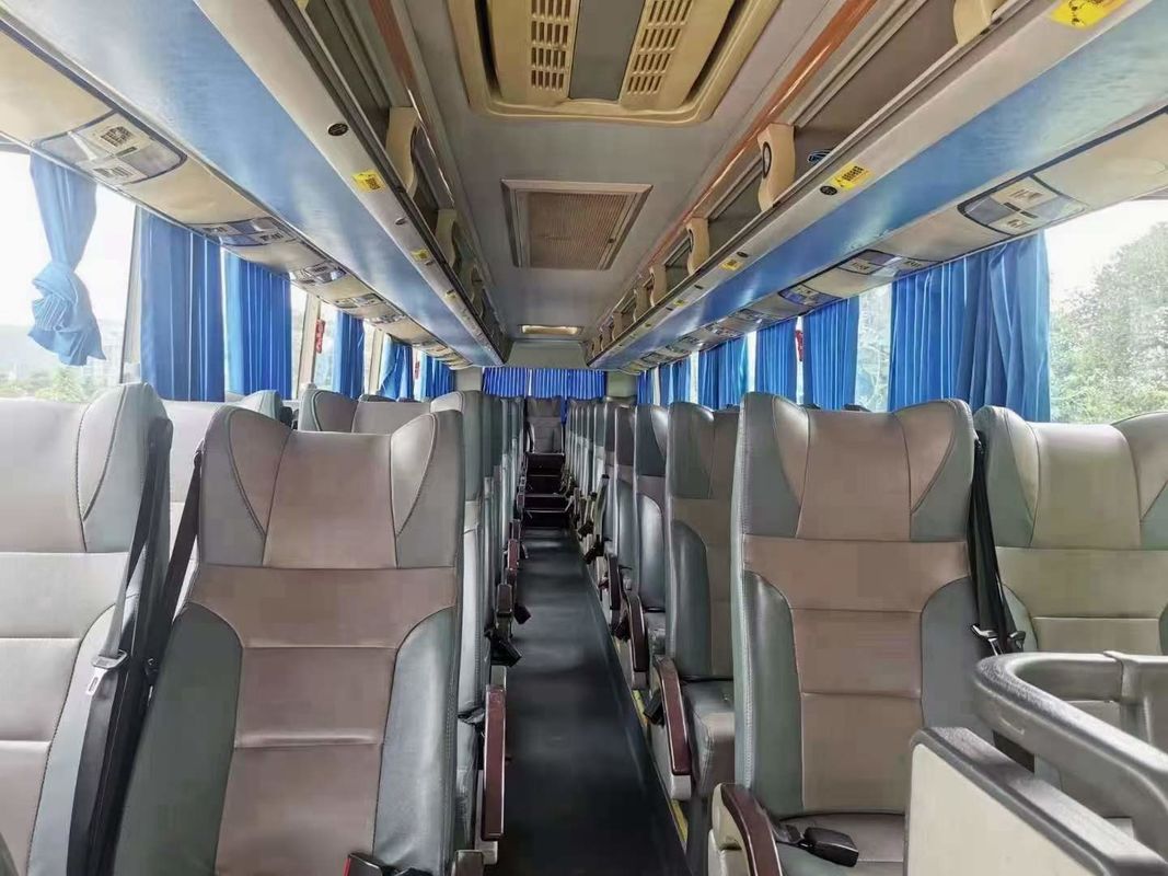 Autobús turístico de segunda mano de 12 metros con 50 asientos y suspensión de resorte de hoja