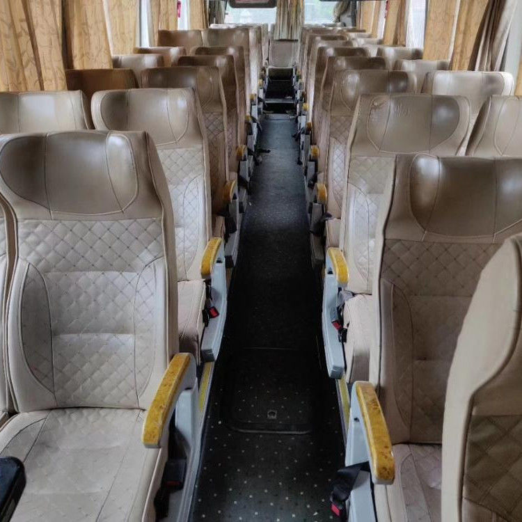 Autobuses y autocares usados 50-60 asientos King Long Bus Coach para satisfacer los requisitos de los clientes