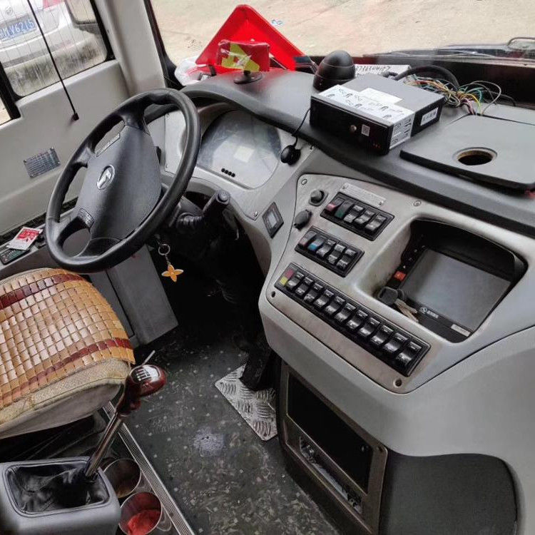 Autobuses y autocares usados 50-60 asientos King Long Bus Coach para satisfacer los requisitos de los clientes