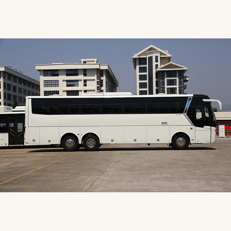 Autobuses usados de 57 asientos con una capacidad de motor de 6 8L y un peso bruto de 15000 kg