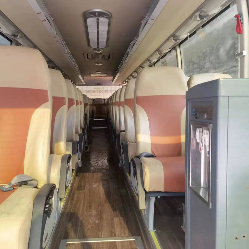 Conductor izquierdo Autobús de lujo de 70 plazas con norma de emisiones Euro 4