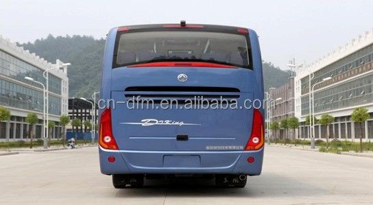 Autobús de 35 asientos con transmisión manual y interior cómodo