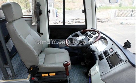 Autobús de 35 asientos con transmisión manual y interior cómodo