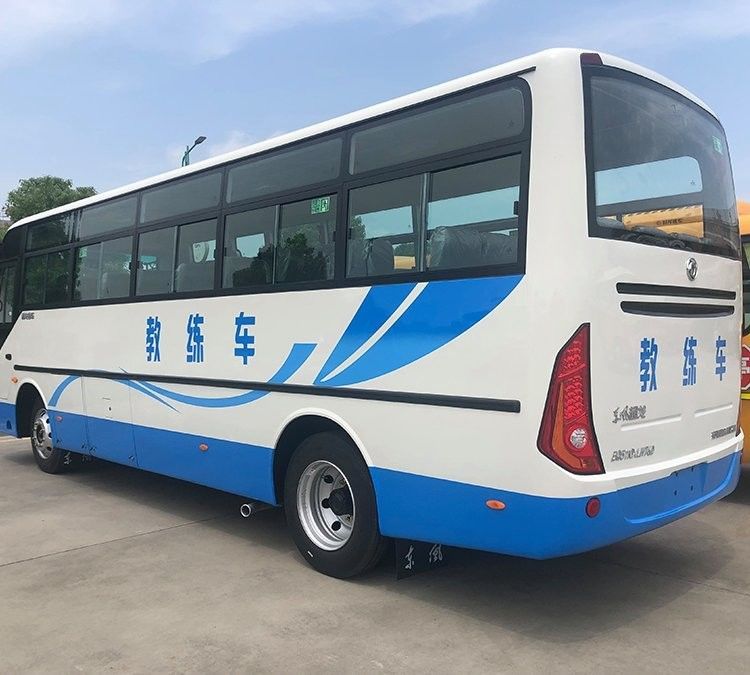 Tipo de conducción LHD Drive 2021 Euro 6 6m 140HP Autobuses y autocares de Dongfeng para viajeros