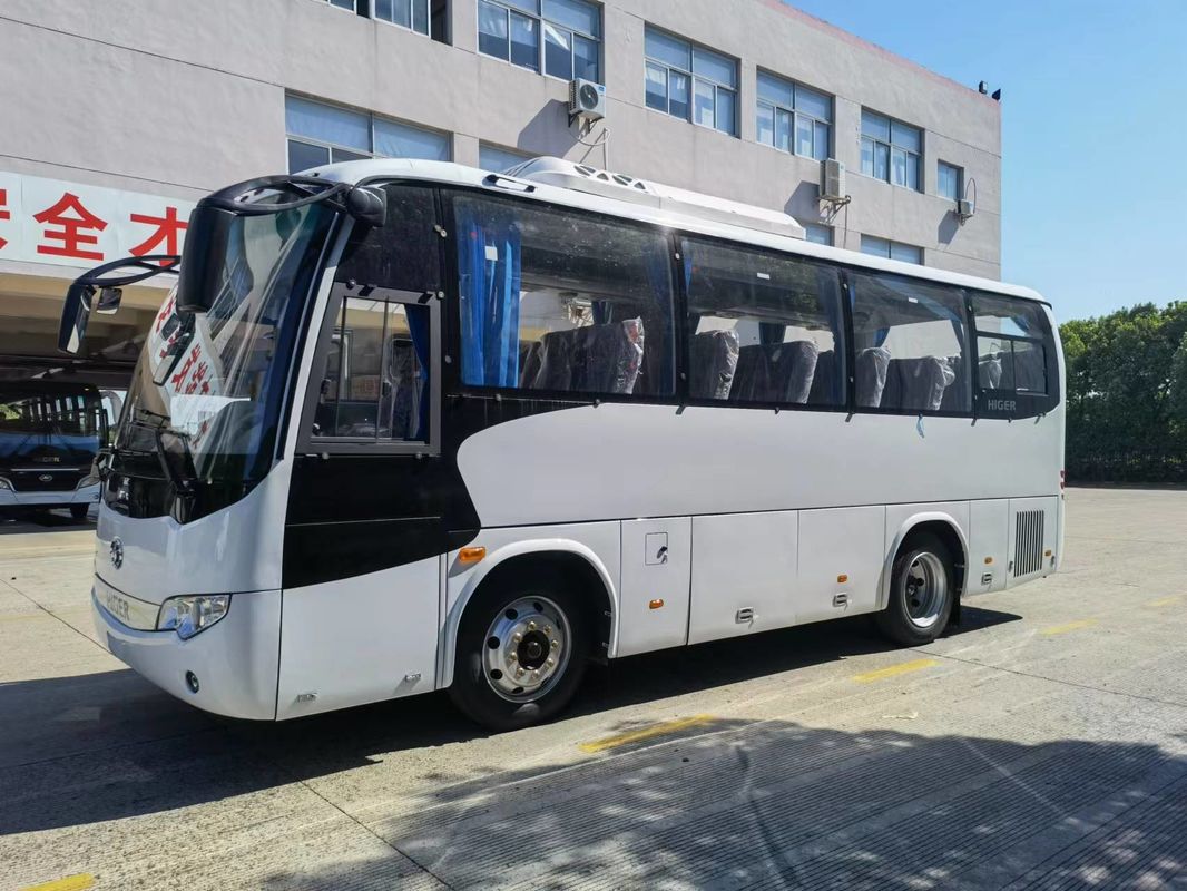 Requisito del cliente 2022 Transmisión manual Autobús de lujo con 32 asientos y mesas