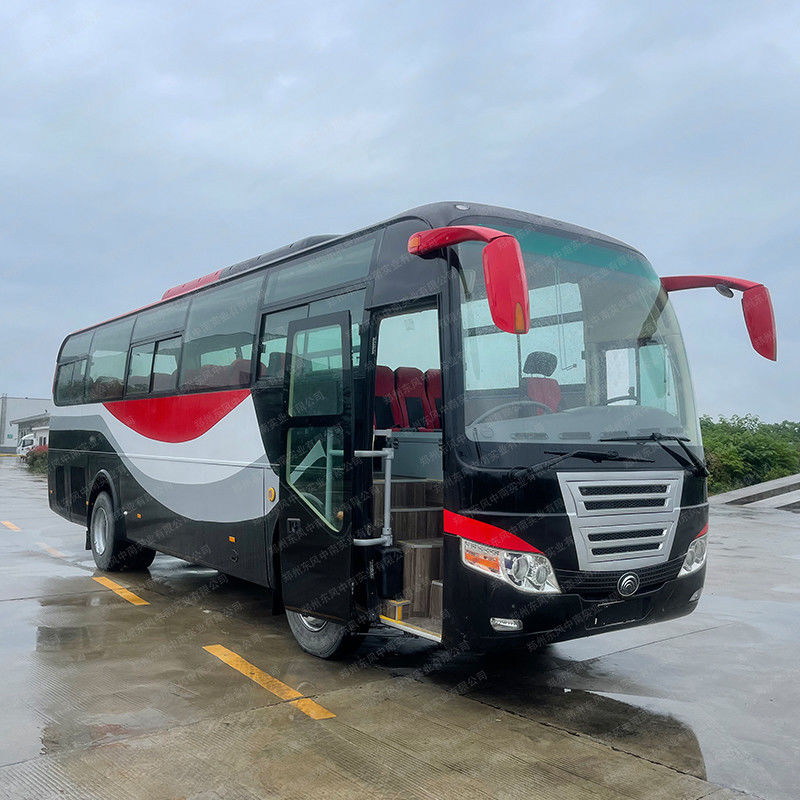 Autobús de lujo de 53 asientos con motor delantero con combustible diesel y capacidad del motor de 4 6L