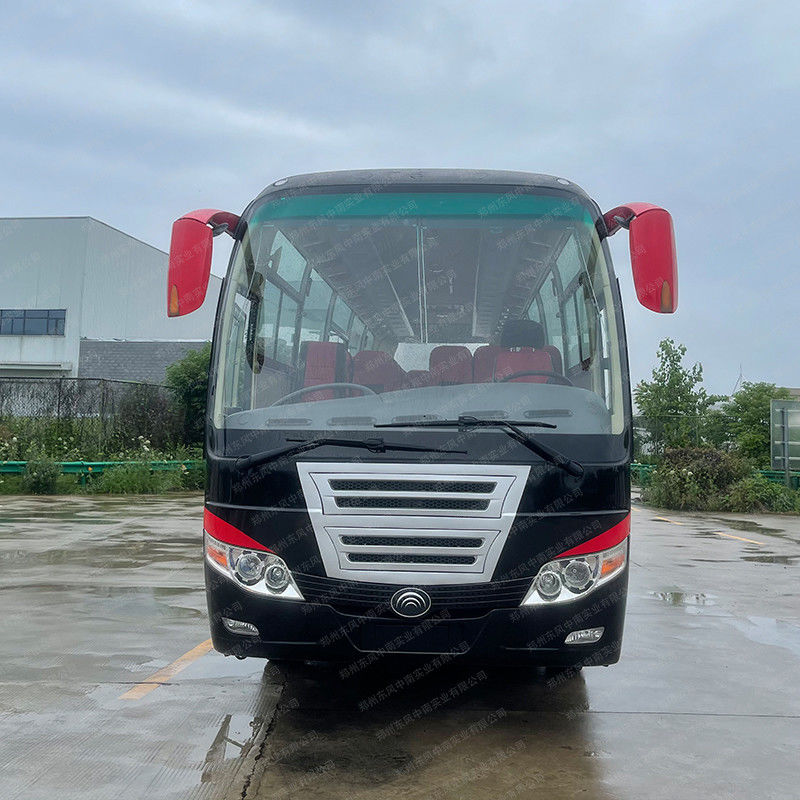 Autobús de lujo equipado con motor delantero de 53 asientos con capacidad de motor de 4-6L