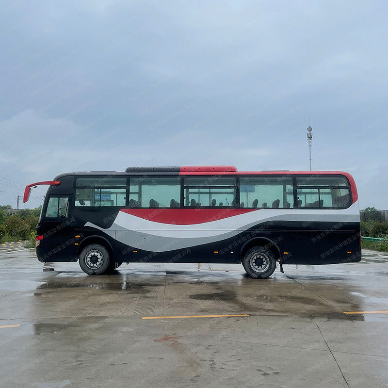 Autobús de lujo equipado con motor delantero de 53 asientos con capacidad de motor de 4-6L