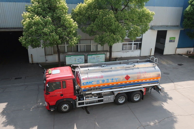 CIMC LINYU 6*4 24m3 Camión cisterna de aleación de aluminio para el transporte de combustible líquido inflamable