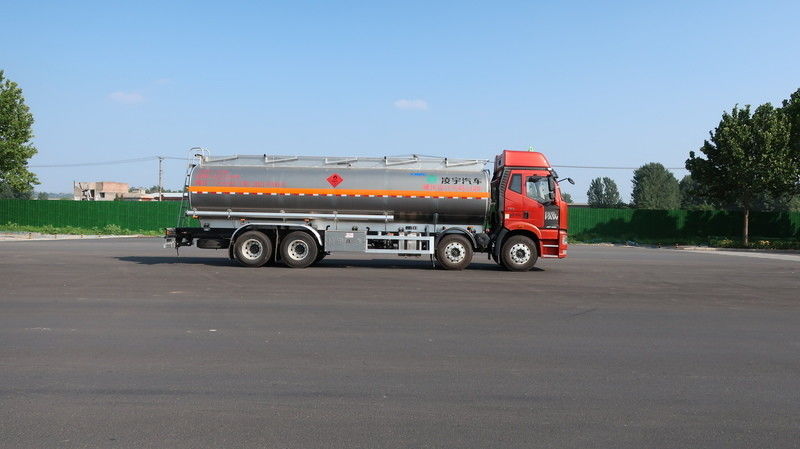 CIMC LINYU FAW 8*4 31 Cubo de aleación de aluminio Diesel Camión cisterna Camión de transporte de gasolina