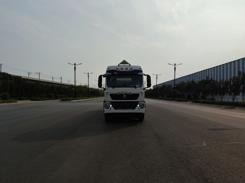 CIMC LINYU 8*4 30m3 SINO de aleación de aluminio camión cisterna diesel para el transporte de combustible líquido