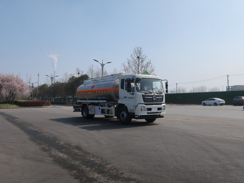 15m3 CIMC LINYU Dongfeng Cisterna de petróleo Camión de transporte de combustible líquido de aleación de aluminio