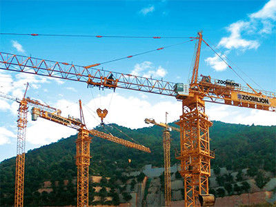 Grúa de la torre de 40 toneladas de capacidad el último diseño de jib de luffing telescópico de Zoomlion para 2020