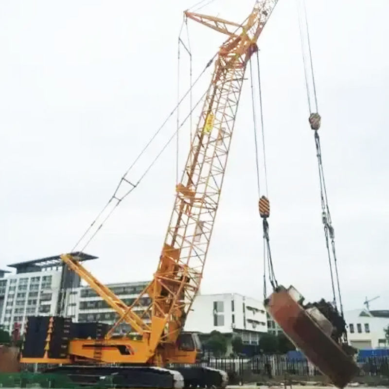 Granas de arrastre de 55 toneladas usadas para la construcción