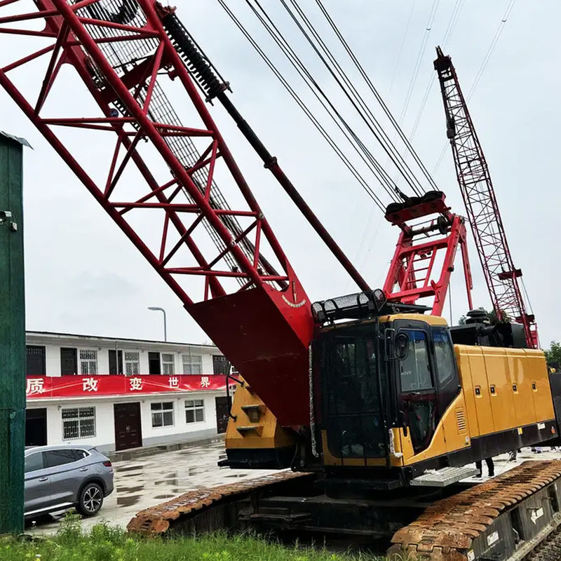 Granas de arrastre de 55 toneladas usadas para la construcción