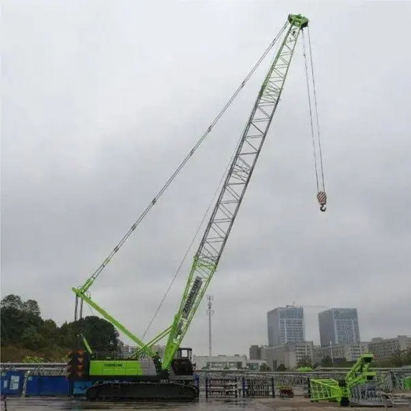 Grúa de arrastre de 800 toneladas en excelentes condiciones de trabajo para sus necesidades de construcción