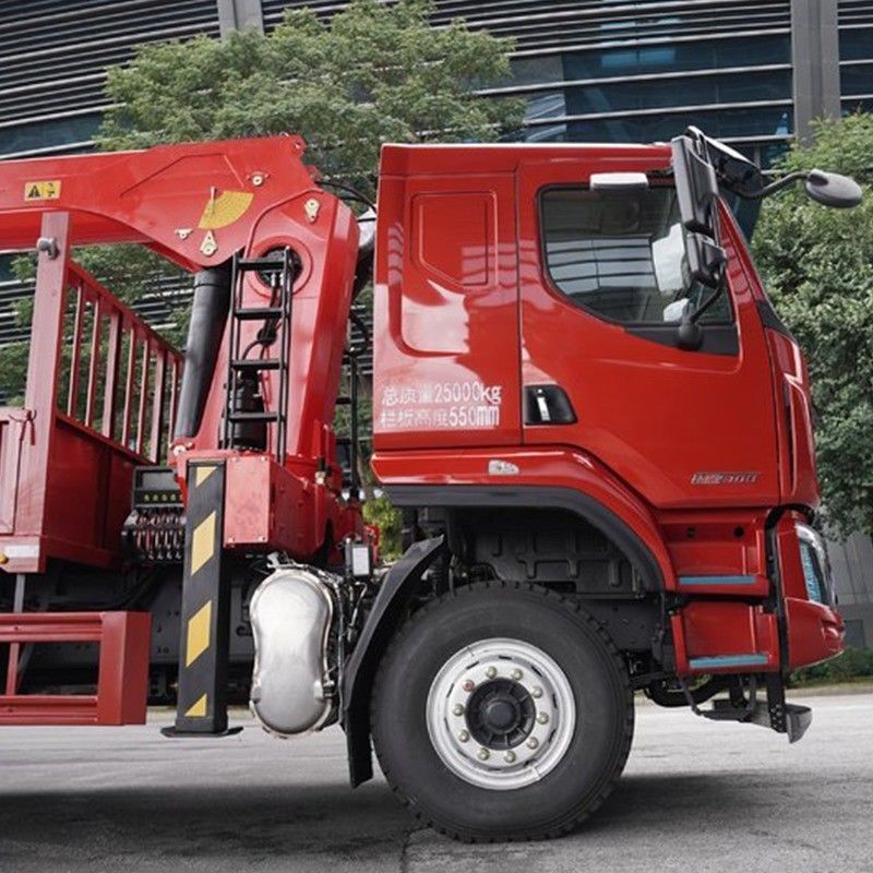 30T.M Manipulador hidráulico elevador camión móvil grúa montada con fuente de energía de 257kw