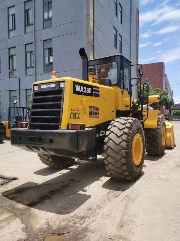 Cargador delantero con carga nominal de 4 toneladas y longitud de 4,78 m Usado original 380-3 Komatsu Cargador