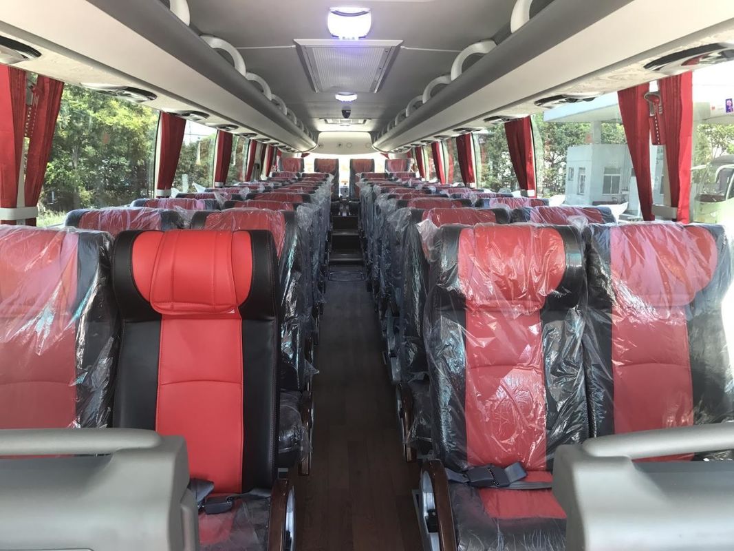Autobús de segunda mano Motor delantero 47/57 asientos Dirección derecha Autobús de transporte Euro 3