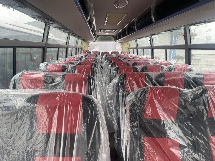 Autobuses diésel de 12 m con dimensiones generales de 12450*2550*3790 mm y neumáticos 295/80R22.5-18PR