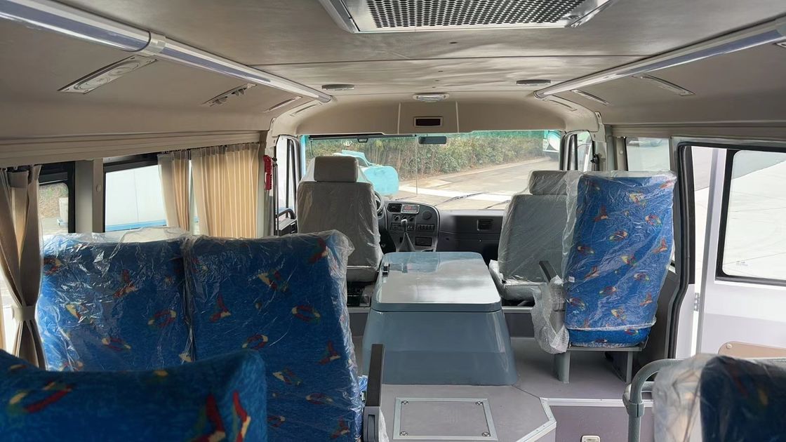 Dongfeng EQ6840PT 6x6 Autobús de minería 6*6 Transporte fuera de carretera para minería pesada