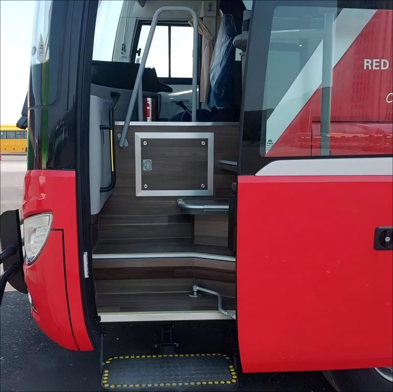Yutong 12 metros 6126D Autobús de autocares Nuevo Autobús de pasajeros LHD Tipo de conducción